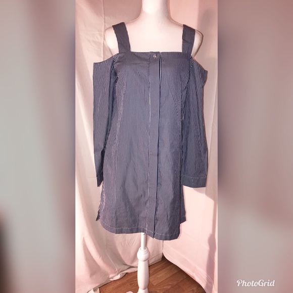 Six Crisp Days Button Down Cold Shoulder Dress - Picture 5 of 8